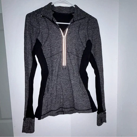 Lululemon Quarter Zip Size 6 - Picture 3 of 5